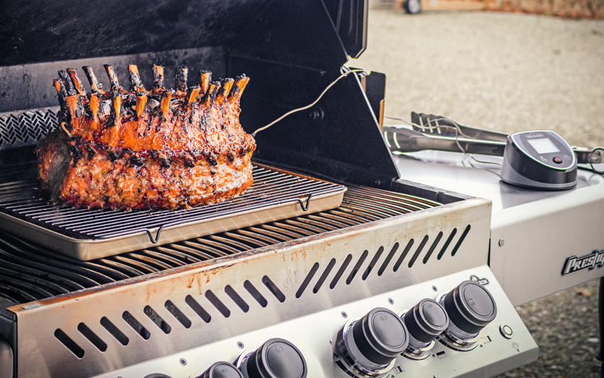 приготування на грилі Смажена корона зі свинини