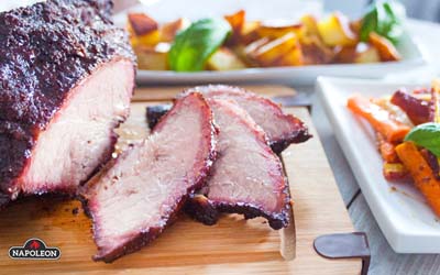 Kopchenaya-govyadina-narezannaya-s-ovoschami