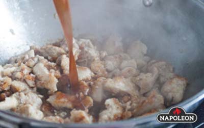 dobavlenie-sousa-v-kuricu