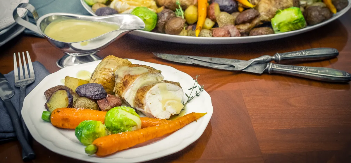 Курча з картоплею на рожні