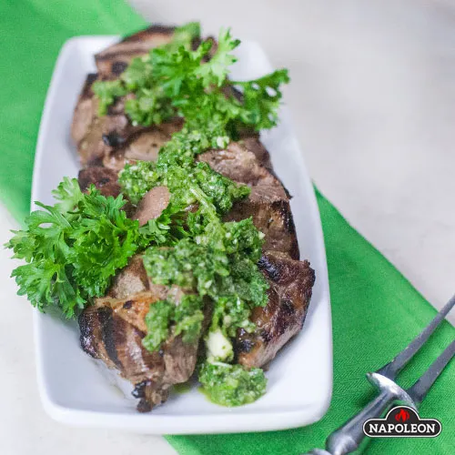 Ягня мариноване пивом з соусом Чимчімуррі