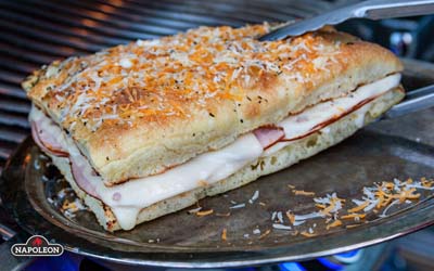 Крок-месьє подача